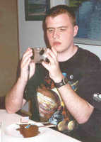  04_camera_and_cake.jpg 