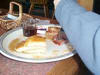  09_susanna's_breakfast.jpg 