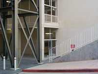  boelter-01-entrance.jpg 
