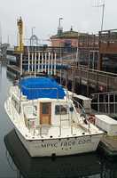  03-boat-dot-com.jpg 