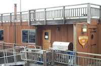  04-yacht-club.jpg 