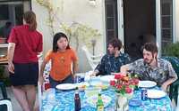  12-the-twins-dig-in.jpg 