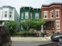  03-House.jpg 